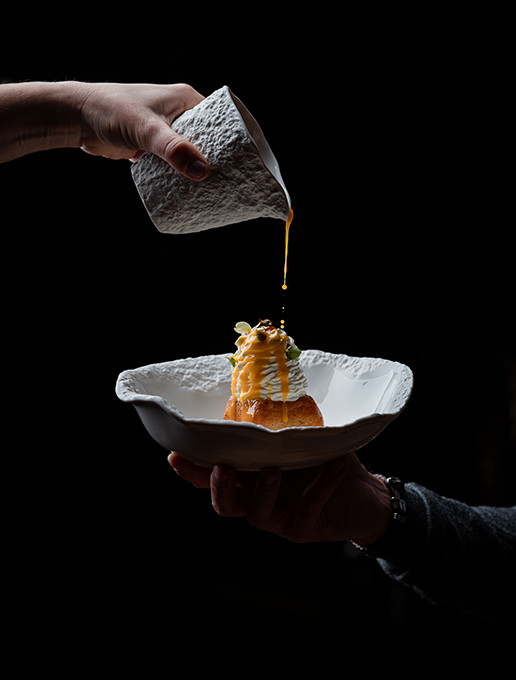 A creamy dessert to celebrate a bachelorette party at the Dans le Noir ? restaurant